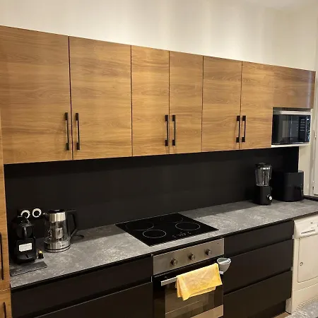 Comfortable 1-bedroom - Mourillon - Beaches Within Walking Distance Apartament *