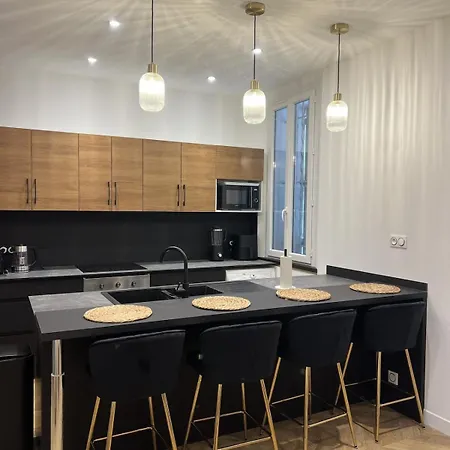 Comfortable 1-bedroom - Mourillon - Beaches Within Walking Distance Appartement *